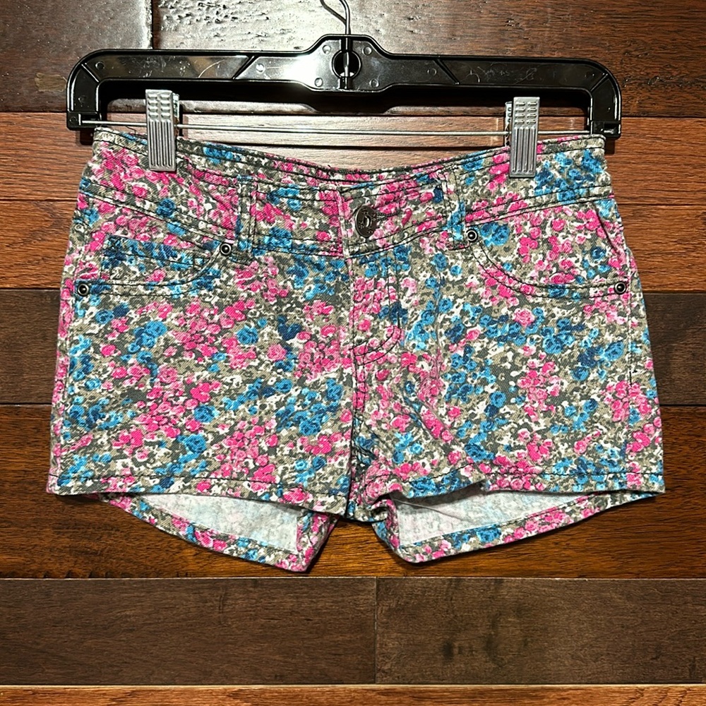SO Flat Front Floral Blue Jean Shorts